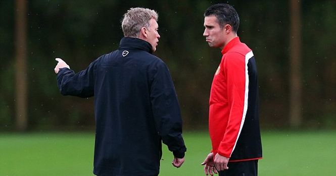Robin van Persie ủng hộ Man Utd sa thải David Moyes?